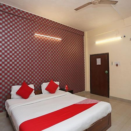 Oyo 9001 Hotel East West Kalkuta Zewnętrze zdjęcie